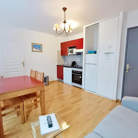 Il Etait Une Fois Luchon, T2, Centre Luchon, Wifi, Casier A Skis, Ascenseur, 4 Personnes Apartment Bagneres-de-Luchon
