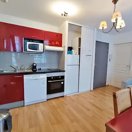 Апартаменты Il Etait Fois Luchon, T2, Centre Luchon, Wifi, Casier A Skis, Ascenseur, 4 Personnes *